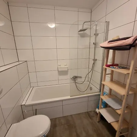 Landau, Schoene Helle Gemuetliche Апартаменты