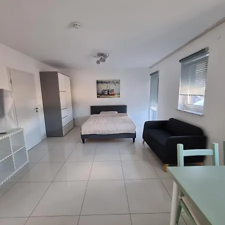 Landau, Schoene Helle Gemuetliche *